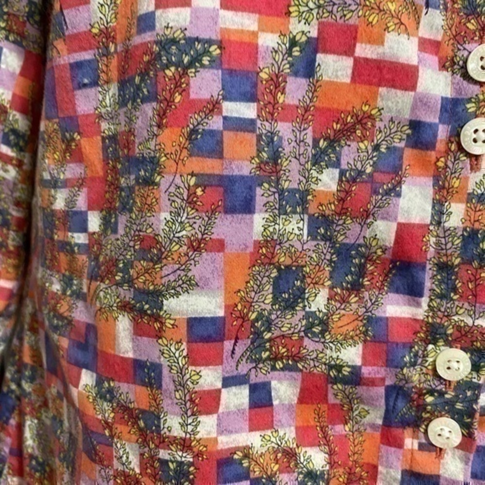 PAPERWHITE button down blouse!! - Picture 3 of 11